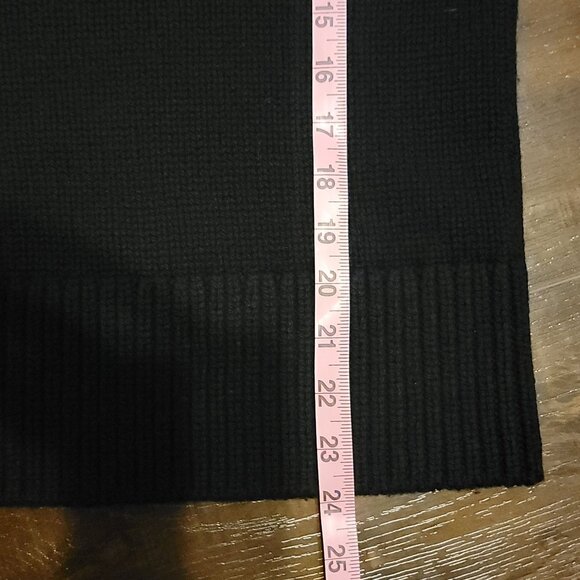 NEW Vince Wool Cashmere Sweater Womens M Classic Luxury Simple Timeless Basic - Picture 7 of 7